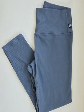 Born Primitive - Limitless Leggings in Steel Blue- XL